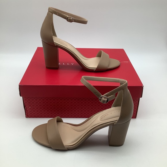 Kelly & Katie KK-Hailee Baby Lambskin Pumps Womens Size 7.5M Classic Heels New - Picture 1 of 6